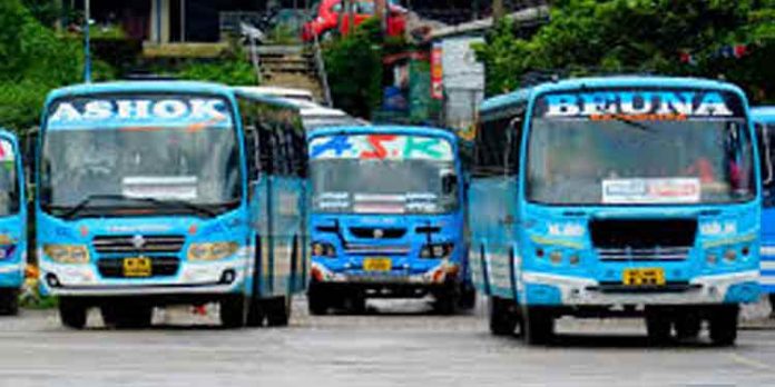 ഇന്ധന വില വര്ധന : സര്വീസ് നിര്ത്താനൊരുങ്ങി സംസ്ഥാനത്തെ സ്വകാര്യ ബസ് ഉടമകള് ഇന്ധന വില വര്ധന : സര്വീസ് നിര്ത്താനൊരുങ്ങി സംസ്ഥാനത്തെ സ്വകാര്യ ബസ് ഉടമകള്