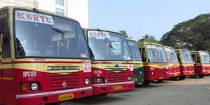 ചര്ച്ച പരാജയം ; നാളെ നടത്താന് തീരുമാനിച്ചിരുന്ന പണിമുടക്ക് മാറ്റിവെയ്ക്കില്ലെന്ന് യൂണിയന് ചര്ച്ച പരാജയം ; നാളെ നടത്താന് തീരുമാനിച്ചിരുന്ന പണിമുടക്ക് മാറ്റിവെയ്ക്കില്ലെന്ന് യൂണിയന്