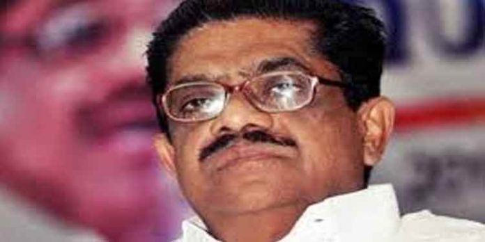 വി.എം സുധീരനെ മത്സരിപ്പിക്കാന് നീക്കം – സ്ഥാനാര്ഥിയാകാന് ഇല്ലെന്ന് സുധീരന് വി.എം സുധീരനെ മത്സരിപ്പിക്കാന് നീക്കം – സ്ഥാനാര്ഥിയാകാന് ഇല്ലെന്ന് സുധീരന്
