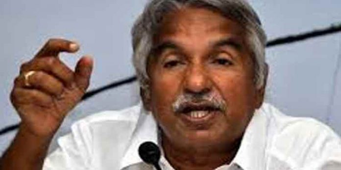 ഇന്ധനവില വര്ധന; കേന്ദ്ര- സംസ്ഥാന സര്ക്കാരുകള് നികുതി കുറയ്ക്കണo : ഉമ്മന് ചാണ്ടി ഇന്ധനവില വര്ധന; കേന്ദ്ര- സംസ്ഥാന സര്ക്കാരുകള് നികുതി കുറയ്ക്കണo : ഉമ്മന് ചാണ്ടി