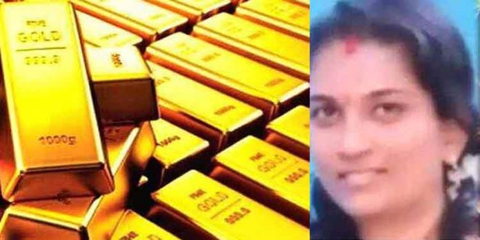 ബിന്ദു സ്വര്ണക്കടത്തു സംഘത്തിലെ കണ്ണി ; കൊണ്ടു വന്ന സ്വര്ണം മറിച്ചു കൊടുത്തുവെന്ന് സംശയം ബിന്ദു സ്വര്ണക്കടത്തു സംഘത്തിലെ കണ്ണി ; കൊണ്ടു വന്ന സ്വര്ണം മറിച്ചു കൊടുത്തുവെന്ന് സംശയം