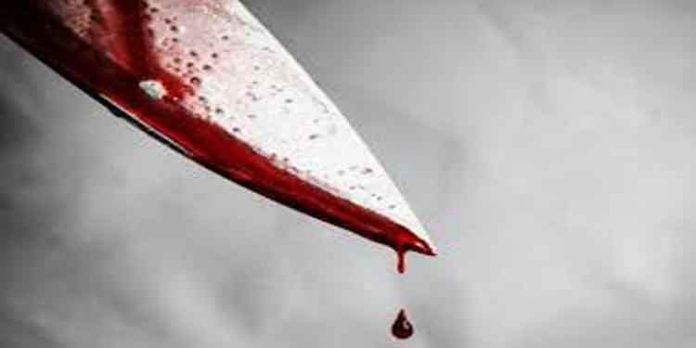 മയക്കുമരുന്ന് പിടിച്ചെടുക്കാനെത്തിയ എക്സൈസ് ഓഫീസര്ക്ക് വെട്ടേറ്റു മയക്കുമരുന്ന് പിടിച്ചെടുക്കാനെത്തിയ എക്സൈസ് ഓഫീസര്ക്ക് വെട്ടേറ്റു