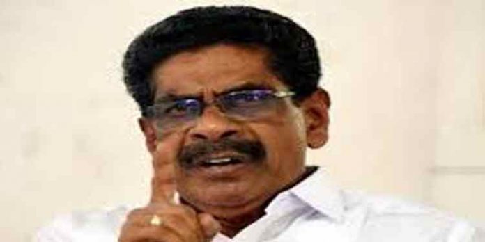 ഉറപ്പുകള് നല്കി ഉദ്യോഗാര്ത്ഥികളെ ഇനിയും വഞ്ചിക്കരുത് : മുല്ലപ്പള്ളി രാമചന്ദ്രന് ഉറപ്പുകള് നല്കി ഉദ്യോഗാര്ത്ഥികളെ ഇനിയും വഞ്ചിക്കരുത് : മുല്ലപ്പള്ളി രാമചന്ദ്രന്