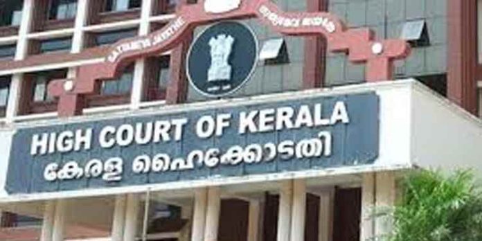 സെമിത്തേരി ആക്ട് റദ്ദാക്കണമെന്നാവശ്യപ്പെട്ട് ഓര്ത്തഡോക്സ് സഭ നല്കിയ ഹര്ജി ഹൈക്കോടതി ഇന്ന് പരിഗണിക്കും സെമിത്തേരി ആക്ട് റദ്ദാക്കണമെന്നാവശ്യപ്പെട്ട് ഓര്ത്തഡോക്സ് സഭ നല്കിയ ഹര്ജി ഹൈക്കോടതി ഇന്ന് പരിഗണിക്കും
