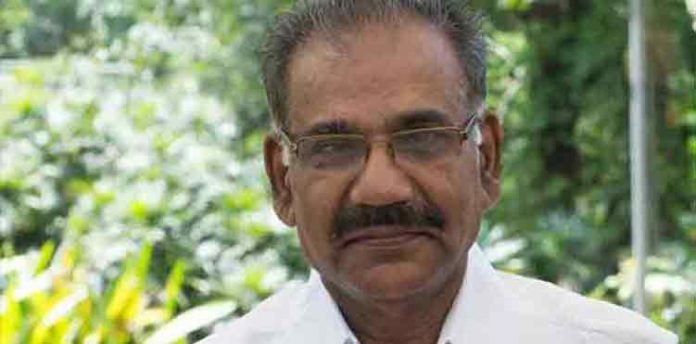 ‘ഒരു പ്രദേശം മുഴുവൻ കടുവാ ഭീതിയിൽ , വനംമന്ത്രി ഫാഷന് ഷോയില് പാട്ടുപാടുന്നു ‘ ; എ കെ ശശീന്ദ്രന്റെ നടപടിക്കെതിരെ വിമർശനം ‘ഒരു പ്രദേശം മുഴുവൻ കടുവാ ഭീതിയിൽ , വനംമന്ത്രി ഫാഷന് ഷോയില് പാട്ടുപാടുന്നു ‘ ; എ കെ ശശീന്ദ്രന്റെ നടപടിക്കെതിരെ വിമർശനം