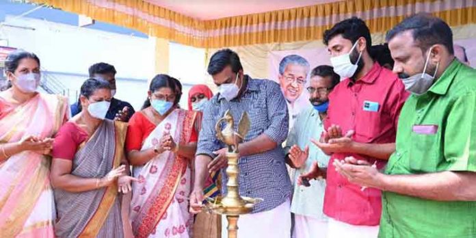 അട്ടച്ചാക്കല്- കുമ്പളാംപൊയ്ക റോഡ് നാടിന് സമര്പ്പിച്ചു അട്ടച്ചാക്കല്- കുമ്പളാംപൊയ്ക റോഡ് നാടിന് സമര്പ്പിച്ചു
