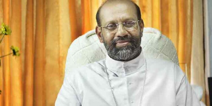 താമരശ്ശേരി ബിഷപ്പുമായി ലീഗ് നേതാക്കൾ കൂടിക്കാഴ്ച നടത്തി താമരശ്ശേരി ബിഷപ്പുമായി ലീഗ് നേതാക്കൾ കൂടിക്കാഴ്ച നടത്തി