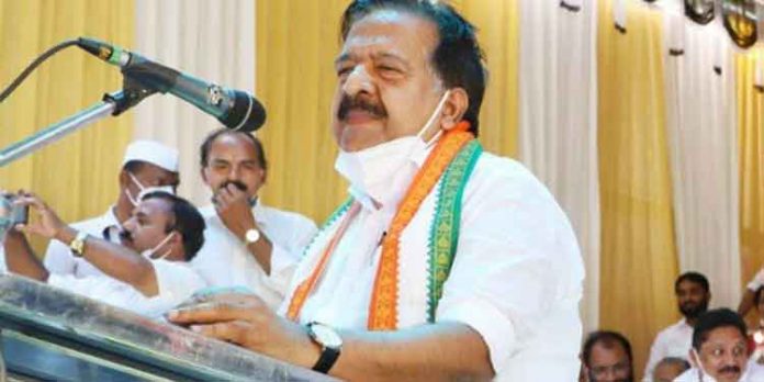 ഐശ്വര്യ കേരളയാത്രയെ വരവേല്ക്കാന് മലയോര ജില്ല പൂര്ണ്ണ സജ്ജമായിക്കഴിഞ്ഞു ; യുഡിഎഫ് ഐശ്വര്യ കേരളയാത്രയെ വരവേല്ക്കാന് മലയോര ജില്ല പൂര്ണ്ണ സജ്ജമായിക്കഴിഞ്ഞു ; യുഡിഎഫ്