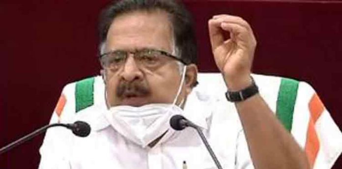 കോവിഡ് പ്രതിരോധത്തിൽ പ്രതിപക്ഷം സർക്കാരിനൊപ്പം ; കൊവിഡിന്റെ പേരിൽ ജനങ്ങളെ പരിഭ്രാന്തരാക്കരുത് – രമേശ് ചെന്നിത്തല കോവിഡ് പ്രതിരോധത്തിൽ പ്രതിപക്ഷം സർക്കാരിനൊപ്പം ; കൊവിഡിന്റെ പേരിൽ ജനങ്ങളെ പരിഭ്രാന്തരാക്കരുത് – രമേശ് ചെന്നിത്തല