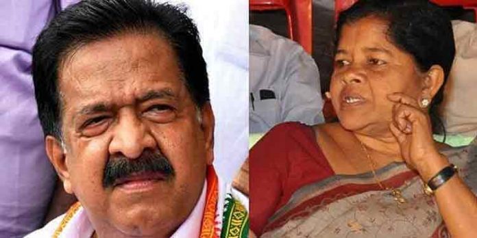 ആഴക്കടല് മത്സ്യബന്ധന കരാര് : മേഴ്സിക്കുട്ടിയമ്മയുടെ രാജി ആവശ്യപ്പെട്ട് രമേശ് ചെന്നിത്തല ഇന്ന് പൂന്തുറയിൽ സത്യഗ്രഹം നടത്തും ആഴക്കടല് മത്സ്യബന്ധന കരാര് : മേഴ്സിക്കുട്ടിയമ്മയുടെ രാജി ആവശ്യപ്പെട്ട് രമേശ് ചെന്നിത്തല ഇന്ന് പൂന്തുറയിൽ സത്യഗ്രഹം നടത്തും
