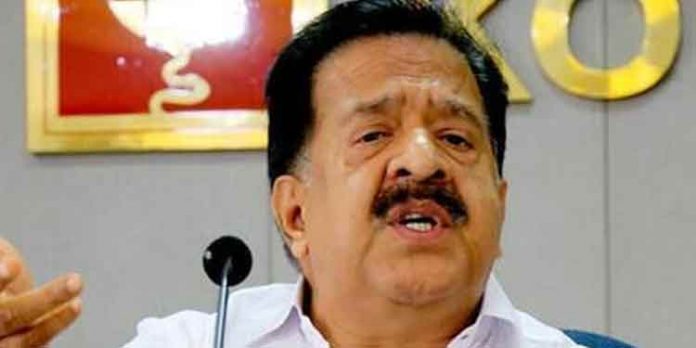 എല്.ഡി.എഫിന്റെ അടിത്തറ ഇളകി ; കൂടുതല് നേതാക്കളും അണികളും യു.ഡി.എഫിലേക്ക് – രമേശ് ചെന്നിത്തല എല്.ഡി.എഫിന്റെ അടിത്തറ ഇളകി ; കൂടുതല് നേതാക്കളും അണികളും യു.ഡി.എഫിലേക്ക് – രമേശ് ചെന്നിത്തല