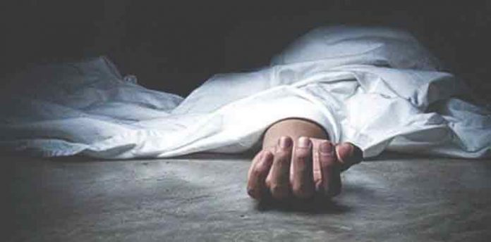 ബത്തേരില് ആദിവാസി യുവാവിനെ കാട്ടാന ചവിട്ടിക്കൊന്നു ബത്തേരില് ആദിവാസി യുവാവിനെ കാട്ടാന ചവിട്ടിക്കൊന്നു