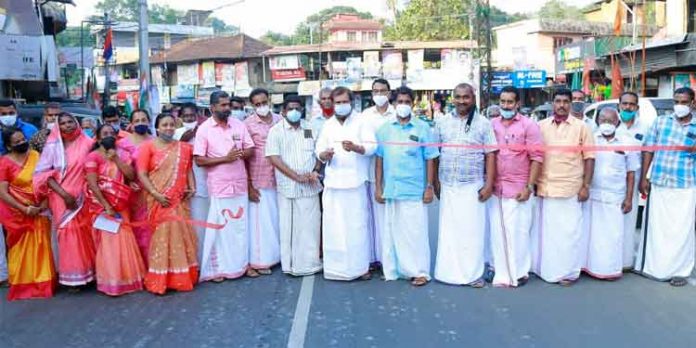 പാടിമണ് -കോട്ടാങ്ങല് ജേക്കബ്സ് റോഡ് ഉദ്ഘാടനം ചെയ്തു പാടിമണ് -കോട്ടാങ്ങല് ജേക്കബ്സ് റോഡ് ഉദ്ഘാടനം ചെയ്തു