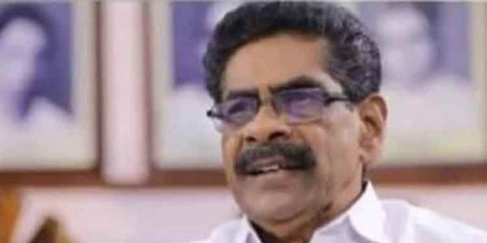 തുടര്ച്ചയായ ഇന്ധന വില വര്ധന ; കേന്ദ്രസര്ക്കാര് ജനങ്ങളെ കൊള്ളയടിക്കുന്നുവെന്ന് മുല്ലപ്പള്ളി തുടര്ച്ചയായ ഇന്ധന വില വര്ധന ; കേന്ദ്രസര്ക്കാര് ജനങ്ങളെ കൊള്ളയടിക്കുന്നുവെന്ന് മുല്ലപ്പള്ളി