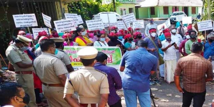 പൊന്തൻപുഴ സമരസമിതിയുടെ പട്ടയ സമരം 1000 ദിനങ്ങൾ പിന്നിടുന്നു പൊന്തൻപുഴ സമരസമിതിയുടെ പട്ടയ സമരം 1000 ദിനങ്ങൾ പിന്നിടുന്നു