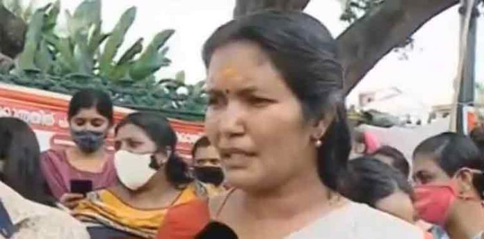 ഉദ്യോഗാര്ഥികള് മന്ത്രി കടകംപള്ളിയുമായി ചര്ച്ച നടത്തി ; പ്രതികരണം വിഷമിപ്പിച്ചെന്ന് പ്രതിനിധികള് ഉദ്യോഗാര്ഥികള് മന്ത്രി കടകംപള്ളിയുമായി ചര്ച്ച നടത്തി ; പ്രതികരണം വിഷമിപ്പിച്ചെന്ന് പ്രതിനിധികള്