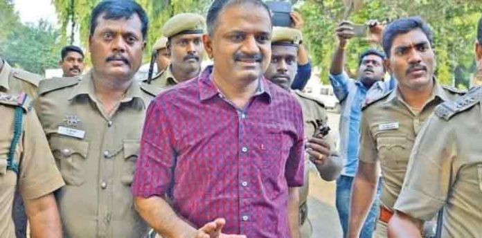 രാജീവ് ഗാന്ധി വധക്കേസ് പ്രതികളുടെ മോചനം വൈകും ; തമിഴ്നാട്ടില് വീണ്ടും പ്രതിഷേധം , കുടുംബം കോടതിയിലേക്ക് രാജീവ് ഗാന്ധി വധക്കേസ് പ്രതികളുടെ മോചനം വൈകും ; തമിഴ്നാട്ടില് വീണ്ടും പ്രതിഷേധം , കുടുംബം കോടതിയിലേക്ക്