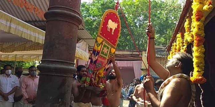 ചേത്തയ്ക്കൽ ദേവീ – ശാസ്താ ക്ഷേത്രത്തിലെ പ്രതിഷ്ഠാദിനവും തിരു ഉത്സവവും ആരംഭിച്ചു ചേത്തയ്ക്കൽ ദേവീ – ശാസ്താ ക്ഷേത്രത്തിലെ പ്രതിഷ്ഠാദിനവും തിരു ഉത്സവവും ആരംഭിച്ചു