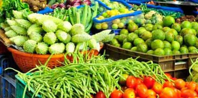 ഇന്ധനവില ; പച്ചക്കറിക്ക് വില കുത്തനെ കൂടും – മുന്നറിയിപ്പുമായി വ്യാപാരികള് ഇന്ധനവില ; പച്ചക്കറിക്ക് വില കുത്തനെ കൂടും – മുന്നറിയിപ്പുമായി വ്യാപാരികള്