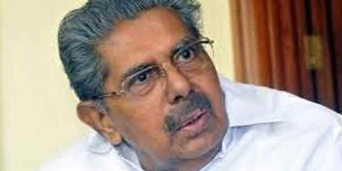 മുല്ലപ്പള്ളിയുടെ പരിചയക്കുറവ് പാര്ട്ടിക്ക് ദോഷം ചെയ്യും : വലയാര് രവി മുല്ലപ്പള്ളിയുടെ പരിചയക്കുറവ് പാര്ട്ടിക്ക് ദോഷം ചെയ്യും : വലയാര് രവി