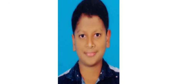 പത്രവിതരണത്തിനിടെ സൈക്കിളും കാറും കൂട്ടിയിടിച്ചു ; വിദ്യാര്ഥി മരിച്ചു പത്രവിതരണത്തിനിടെ സൈക്കിളും കാറും കൂട്ടിയിടിച്ചു ; വിദ്യാര്ഥി മരിച്ചു