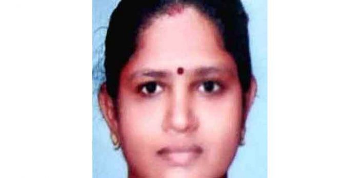 തൂങ്ങിമരിച്ച നിലയില് കണ്ടെത്തിയ ഓഫീസ് അസിസ്റ്റന്റ് ആനിയുടെ മരണത്തില് ദുരൂഹത ; അപമാനിച്ചവരുടെ പേരുകള് ഡയറിയില് തൂങ്ങിമരിച്ച നിലയില് കണ്ടെത്തിയ ഓഫീസ് അസിസ്റ്റന്റ് ആനിയുടെ മരണത്തില് ദുരൂഹത ; അപമാനിച്ചവരുടെ പേരുകള് ഡയറിയില്