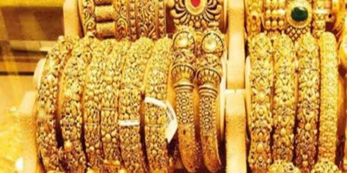 സംസ്ഥാനത്ത് സ്വർണ വില ഇടിഞ്ഞു ; കനത്ത ചാഞ്ചാട്ടം തുടരുന്നു സംസ്ഥാനത്ത് സ്വർണ വില ഇടിഞ്ഞു ; കനത്ത ചാഞ്ചാട്ടം തുടരുന്നു