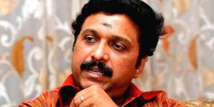 ഉമ്മന് ചാണ്ടി അഴിമതിക്കാരെ സംരക്ഷിക്കുന്നയാളാണെന്ന് ഗണേഷ് കുമാര് ഉമ്മന് ചാണ്ടി അഴിമതിക്കാരെ സംരക്ഷിക്കുന്നയാളാണെന്ന് ഗണേഷ് കുമാര്