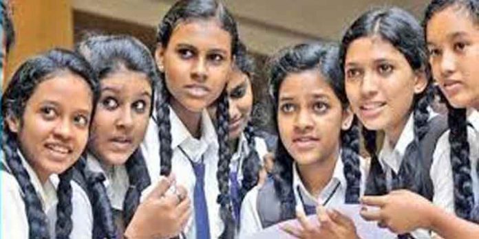 എസ്.എസ്.എല്.സി, പ്ലസ് ടൂ പരീക്ഷകള് മാറ്റിവെയ്ക്കണമെന്ന് സംസ്ഥാന സര്ക്കാര് എസ്.എസ്.എല്.സി, പ്ലസ് ടൂ പരീക്ഷകള് മാറ്റിവെയ്ക്കണമെന്ന് സംസ്ഥാന സര്ക്കാര്