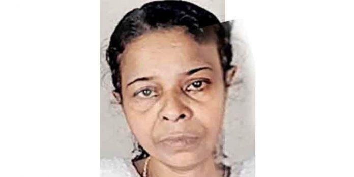 ഭര്തൃപിതാവിനെയും മാതാവിനെയും ഉപദ്രവിക്കുന്ന വീഡിയോ സമൂഹ മാധ്യമങ്ങളില് ; മരുമകള് അറസ്റ്റില് ഭര്തൃപിതാവിനെയും മാതാവിനെയും ഉപദ്രവിക്കുന്ന വീഡിയോ സമൂഹ മാധ്യമങ്ങളില് ; മരുമകള് അറസ്റ്റില്