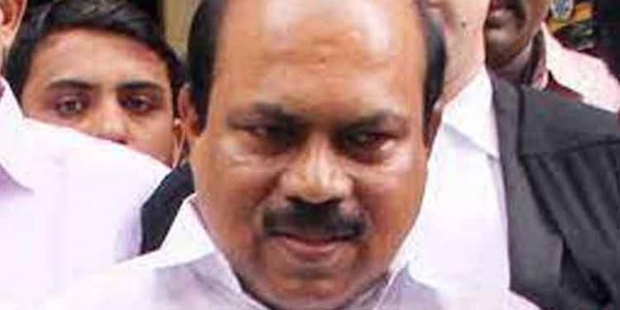 കള്ളപ്പണം വെളുപ്പിച്ച കേസില് മുന്മന്ത്രിയും ലീഗ് നേതാവുമായ വി കെ ഇബ്രാഹീം കുഞ്ഞിനെ ഇന്ന് ഇ ഡി ചോദ്യം ചെയ്യും കള്ളപ്പണം വെളുപ്പിച്ച കേസില് മുന്മന്ത്രിയും ലീഗ് നേതാവുമായ വി കെ ഇബ്രാഹീം കുഞ്ഞിനെ ഇന്ന് ഇ ഡി ചോദ്യം ചെയ്യും