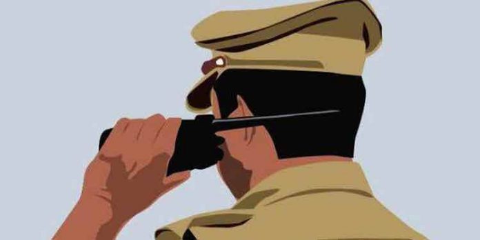 രോഗാവധിയെടുത്ത് തിരഞ്ഞെടുപ്പ് പ്രവര്ത്തനം ; പോലീസ് ഉദ്യോഗസ്ഥര്ക്കെതിരെയുള്ള ഇന്റലിജന്സ് റിപ്പോര്ട്ട് പൂഴ്ത്തി രോഗാവധിയെടുത്ത് തിരഞ്ഞെടുപ്പ് പ്രവര്ത്തനം ; പോലീസ് ഉദ്യോഗസ്ഥര്ക്കെതിരെയുള്ള ഇന്റലിജന്സ് റിപ്പോര്ട്ട് പൂഴ്ത്തി