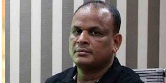 ഐ ഫോണ് വാങ്ങി നല്കിയത് യുഎഇ കോണ്സല് ജനറല് അല്സാബിക്ക് : സന്തോഷ് ഈപ്പന് ഐ ഫോണ് വാങ്ങി നല്കിയത് യുഎഇ കോണ്സല് ജനറല് അല്സാബിക്ക് : സന്തോഷ് ഈപ്പന്