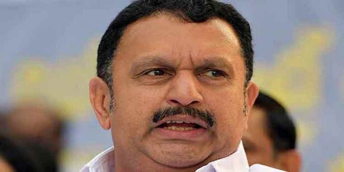 80 വയസ് കഴിഞ്ഞവരുടെ പോസ്റ്റല് വോട്ടുകള് പ്രത്യേകം ശ്രദ്ധിക്കണമെന്നുള്ള ഹര്ജിയുമായി കെ.മുരളീധരന് 80 വയസ് കഴിഞ്ഞവരുടെ പോസ്റ്റല് വോട്ടുകള് പ്രത്യേകം ശ്രദ്ധിക്കണമെന്നുള്ള ഹര്ജിയുമായി കെ.മുരളീധരന്