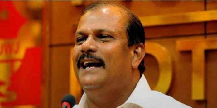 തന്നെ കൂവിയവർ തീവ്രവാദികൾ , അവരുടെ വോട്ടു വേണ്ടെന്ന് പിസി ജോർജ് തന്നെ കൂവിയവർ തീവ്രവാദികൾ , അവരുടെ വോട്ടു വേണ്ടെന്ന് പിസി ജോർജ്