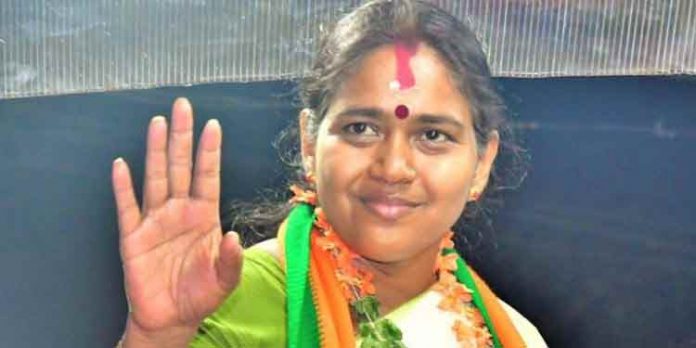 കഴക്കൂട്ടമല്ലാതെ മറ്റൊരു മണ്ഡലത്തിലേക്കില്ല : ശോഭാ സുരേന്ദ്രന് കഴക്കൂട്ടമല്ലാതെ മറ്റൊരു മണ്ഡലത്തിലേക്കില്ല : ശോഭാ സുരേന്ദ്രന്