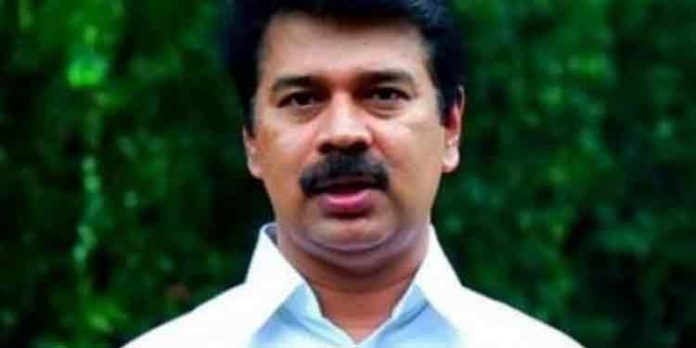രാഹുല് ഗാന്ധിക്കെതിരായ പരാമര്ശം ; പരസ്യമായി മാപ്പ് പറഞ്ഞ് ജോയ്സ് ജോർജ് രാഹുല് ഗാന്ധിക്കെതിരായ പരാമര്ശം ; പരസ്യമായി മാപ്പ് പറഞ്ഞ് ജോയ്സ് ജോർജ്