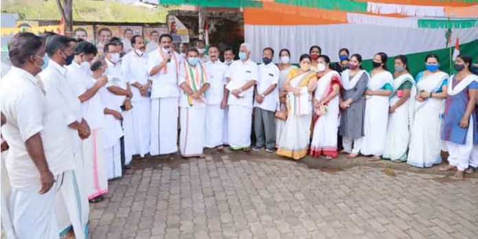 യു.ഡി.എഫ് കേരളത്തില് സ്വപ്ന പദ്ധതികൾ യഥാർത്ഥ്യമാക്കിയപ്പോള് പിണറായി വിജയനും കൂട്ടരും സ്വപ്നയുടെ പദ്ധതികളാണ് നടപ്പിലാക്കിയത് ; ആന്റോ ആന്റണി എം. പി യു.ഡി.എഫ് കേരളത്തില് സ്വപ്ന പദ്ധതികൾ യഥാർത്ഥ്യമാക്കിയപ്പോള് പിണറായി വിജയനും കൂട്ടരും സ്വപ്നയുടെ പദ്ധതികളാണ് നടപ്പിലാക്കിയത് ; ആന്റോ ആന്റണി എം. പി