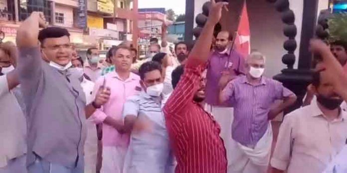 ചടയമംഗലത്ത് സിപിഐയില് മഞ്ഞുരുകുന്നു ; എ മുസ്തഫ തെരഞ്ഞെടുപ്പ് കണ്വെന്ഷനില് പങ്കെടുക്കും ചടയമംഗലത്ത് സിപിഐയില് മഞ്ഞുരുകുന്നു ; എ മുസ്തഫ തെരഞ്ഞെടുപ്പ് കണ്വെന്ഷനില് പങ്കെടുക്കും