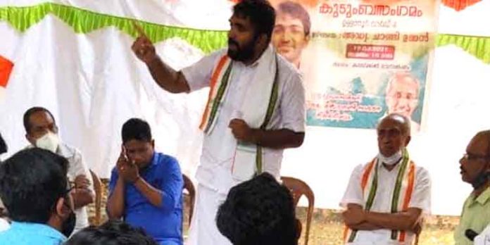ഇന്നത്തെ സഖാവ് നാളത്തെ സംഘി, സി.പി.എം അവസ്ഥ തിരിച്ചറിയണം : ചാണ്ടി ഉമ്മൻ ഇന്നത്തെ സഖാവ് നാളത്തെ സംഘി, സി.പി.എം അവസ്ഥ തിരിച്ചറിയണം : ചാണ്ടി ഉമ്മൻ