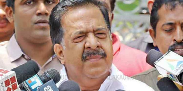 കോടതിവിധിയില് സന്തോഷം, ഇരട്ടവോട്ടില് പൂര്ണവിവരങ്ങള് ഇന്ന് രാത്രി പുറത്തുവിടുമെന്ന് രമേശ് ചെന്നിത്തല കോടതിവിധിയില് സന്തോഷം, ഇരട്ടവോട്ടില് പൂര്ണവിവരങ്ങള് ഇന്ന് രാത്രി പുറത്തുവിടുമെന്ന് രമേശ് ചെന്നിത്തല