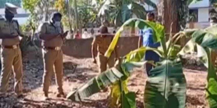 വിളപ്പില്ശാലയില് കത്തിക്കരിഞ്ഞ നിലയില് മൃതദേഹം ; മരിച്ചത് റിട്ട. വനംവകുപ്പ് ഡ്രൈവര് വിളപ്പില്ശാലയില് കത്തിക്കരിഞ്ഞ നിലയില് മൃതദേഹം ; മരിച്ചത് റിട്ട. വനംവകുപ്പ് ഡ്രൈവര്