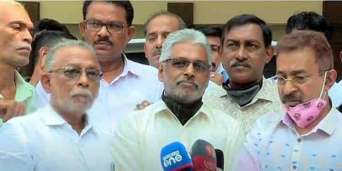 കളമശ്ശേരിയെ ചൊല്ലി മുസ്ലിം ലീഗില് ഭിന്നത രൂക്ഷം കളമശ്ശേരിയെ ചൊല്ലി മുസ്ലിം ലീഗില് ഭിന്നത രൂക്ഷം