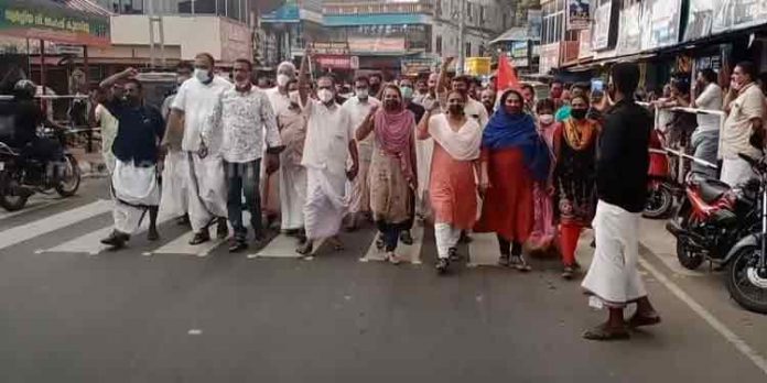 കെട്ടിയിറക്കുന്ന സ്ഥാനാർഥിയെ വേണ്ട ; ചടയമംഗലത്ത് സിപിഐ പ്രവര്ത്തകരുടെ പ്രതിഷേധം കെട്ടിയിറക്കുന്ന സ്ഥാനാർഥിയെ വേണ്ട ; ചടയമംഗലത്ത് സിപിഐ പ്രവര്ത്തകരുടെ പ്രതിഷേധം