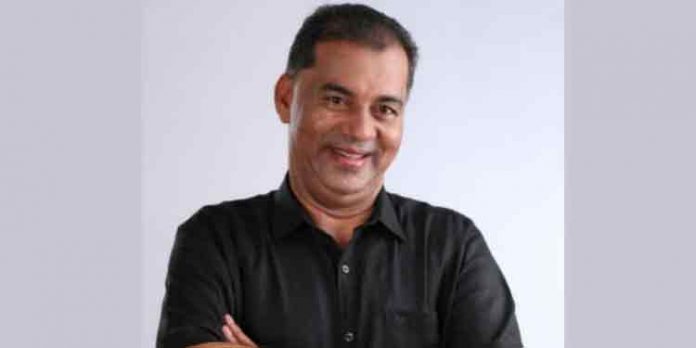 കൊണ്ടോട്ടിയിലെ ഇടത് സ്വതന്ത്രന് കെ.പി. സുലൈമാന് ഹാജിയുടെ പത്രിക സ്വീകരിച്ചു കൊണ്ടോട്ടിയിലെ ഇടത് സ്വതന്ത്രന് കെ.പി. സുലൈമാന് ഹാജിയുടെ പത്രിക സ്വീകരിച്ചു