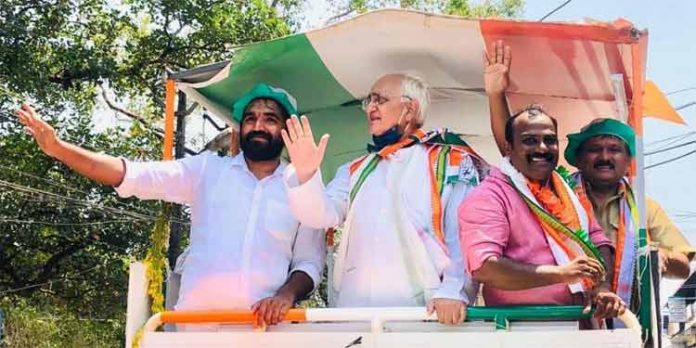 വാളയാറിലെ അമ്മയ്ക്ക് കിട്ടുന്ന ഒരോവോട്ടും പിണറായിക്ക് കിട്ടുന്ന അടി : ചാണ്ടി ഉമ്മൻ വാളയാറിലെ അമ്മയ്ക്ക് കിട്ടുന്ന ഒരോവോട്ടും പിണറായിക്ക് കിട്ടുന്ന അടി : ചാണ്ടി ഉമ്മൻ
