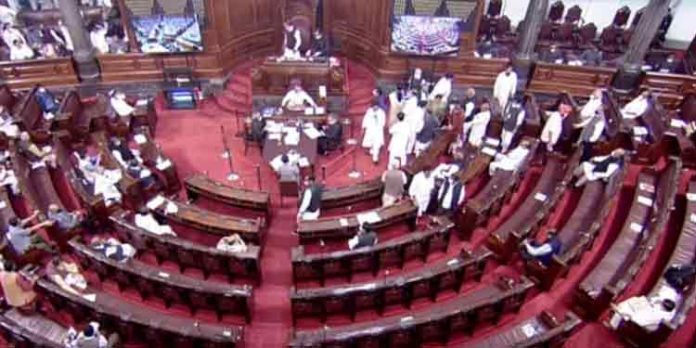 ഇന്ധനവിലക്കയറ്റം ഉയര്ത്തി ബഹളം ; രാജ്യസഭ നിര്ത്തിവെച്ചു ഇന്ധനവിലക്കയറ്റം ഉയര്ത്തി ബഹളം ; രാജ്യസഭ നിര്ത്തിവെച്ചു