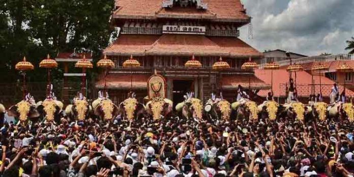 തൃശൂര് പൂരം കോവിഡ് വ്യാപിപ്പിക്കും ; ആയിരങ്ങളെ അണിനിരത്തുന്ന രാഷ്ട്രീയ പാര്ട്ടികളുടെ സമ്മേളനങ്ങള്ക്ക് തടസ്സമില്ല തൃശൂര് പൂരം കോവിഡ് വ്യാപിപ്പിക്കും ; ആയിരങ്ങളെ അണിനിരത്തുന്ന രാഷ്ട്രീയ പാര്ട്ടികളുടെ സമ്മേളനങ്ങള്ക്ക് തടസ്സമില്ല