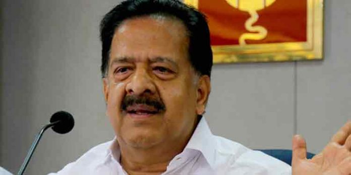 ചെന്നിത്തലയെ അനുനയിപ്പിക്കാൻ കോൺഗ്രസ് ഹൈക്കമാൻഡ് ; രാഹുൽ – രമേശ് ചർച്ച ഇന്ന് ചെന്നിത്തലയെ അനുനയിപ്പിക്കാൻ കോൺഗ്രസ് ഹൈക്കമാൻഡ് ; രാഹുൽ – രമേശ് ചർച്ച ഇന്ന്