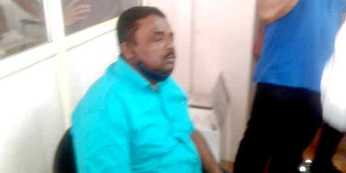 ലൈഫ് ഭവന പദ്ധതിക്ക് കൈക്കൂലി വാങ്ങിയ റാന്നിയിലെ ഗ്രാമസേവകന് വിജിലന്സ് പിടിയില് ലൈഫ് ഭവന പദ്ധതിക്ക് കൈക്കൂലി വാങ്ങിയ റാന്നിയിലെ ഗ്രാമസേവകന് വിജിലന്സ് പിടിയില്